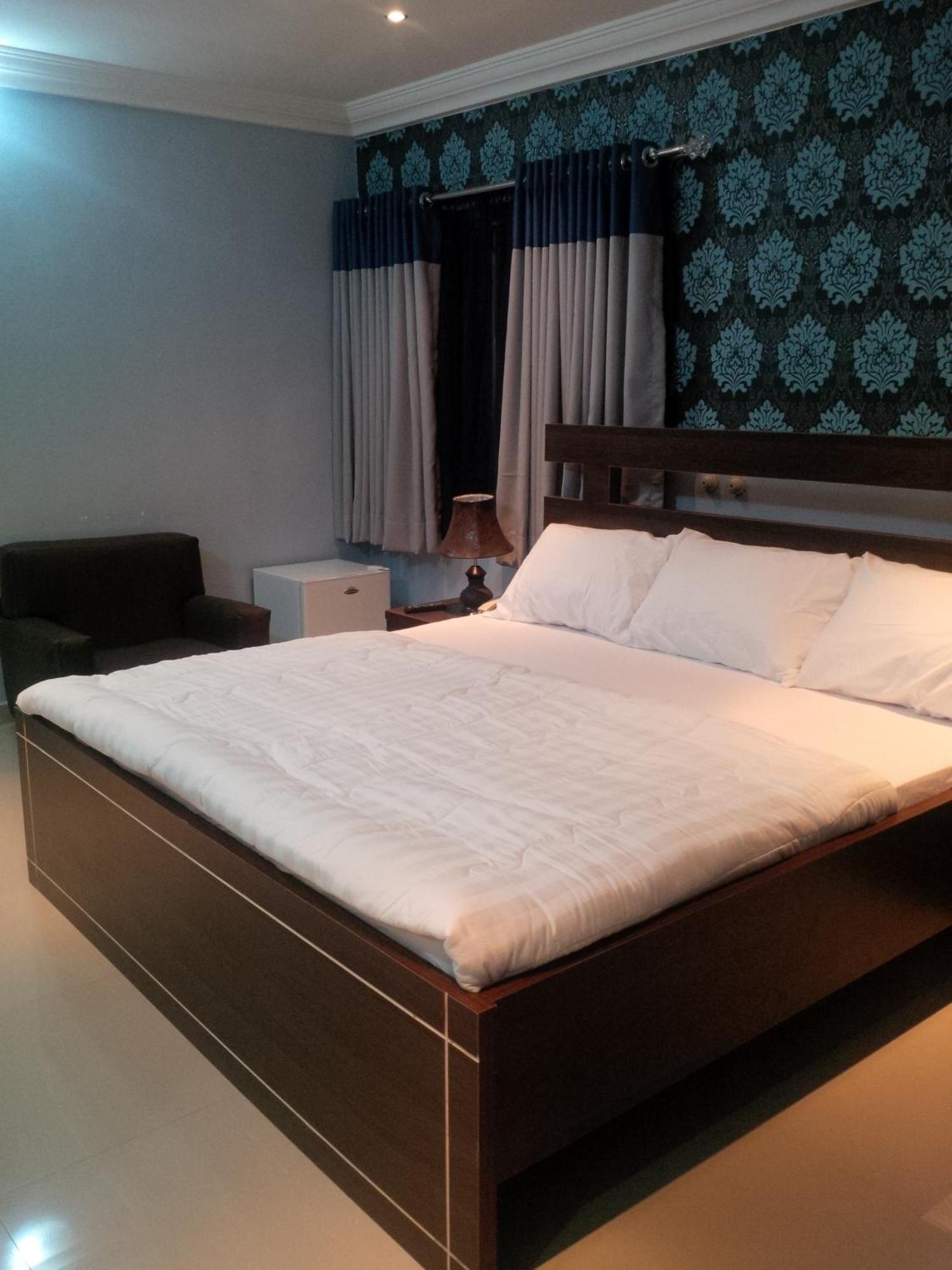 Haute Aparthotel Икея Номер фото