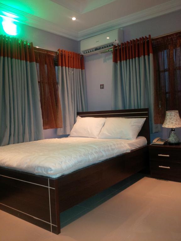 Haute Aparthotel Икея Номер фото